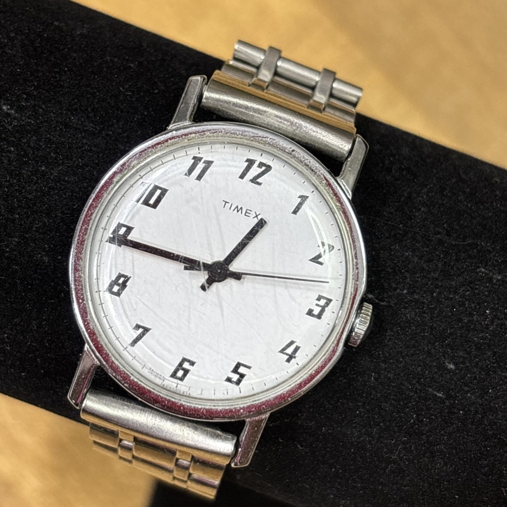 Vintage 1977 Timex Mechanical Wristwatch White Dial Arabic Numerals Working